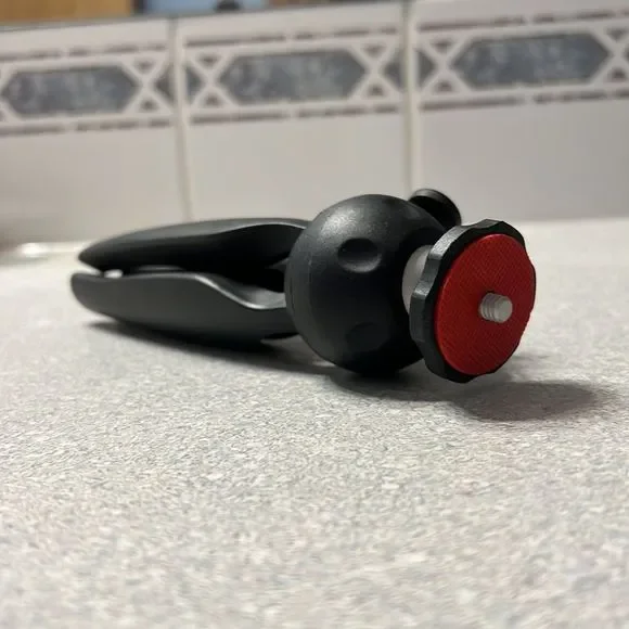 Tabletop Tripod - Picture 2 of 3